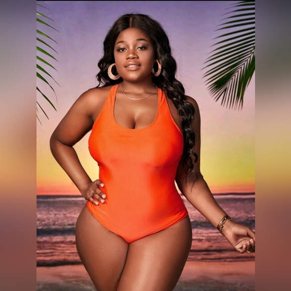 Swimsuit - Picture 4 of 5